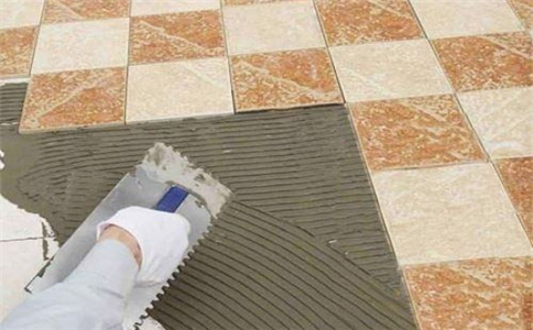 使用瓷砖粘结剂粘接力下降怎么办
