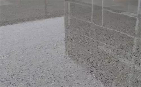 水磨石硬化地坪好在哪里